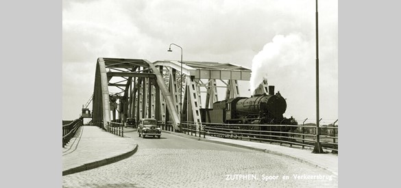 De nieuwste bruggen uit 1946 en 1950 kort na de ingebruikname